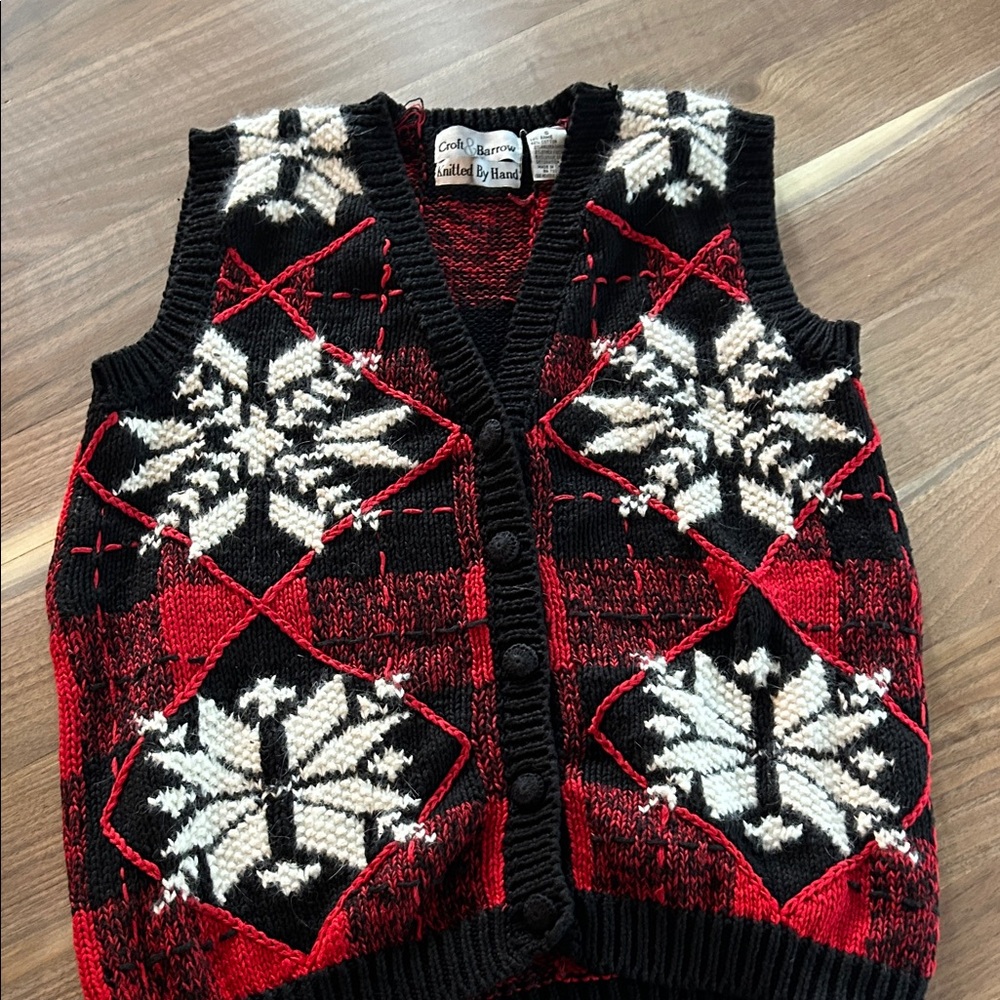 Croft and Barrow Black and Red Snowflake vest